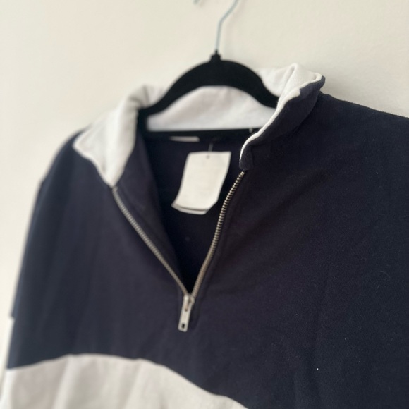 J. Galt Rugby Stripe Quarter-Zip Sweatshirt One-Size - Picture 4 of 12